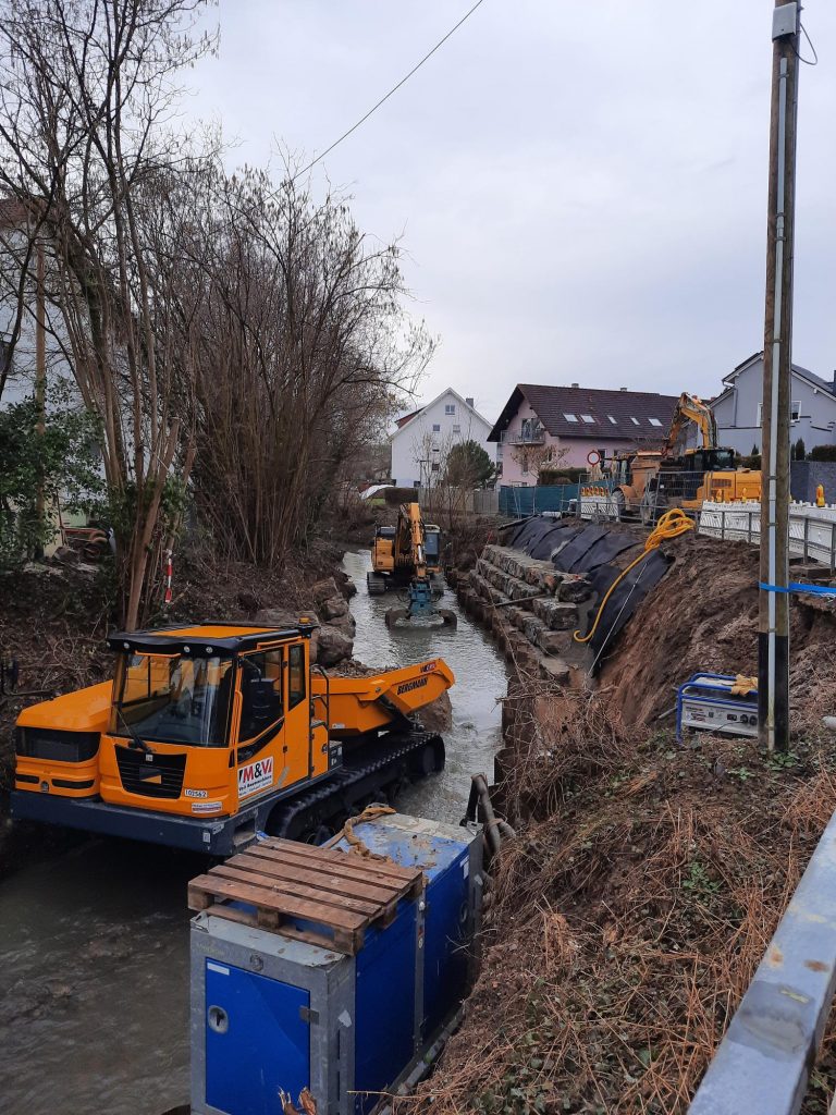 Hochwasserschutzmaßnahmen Böschung