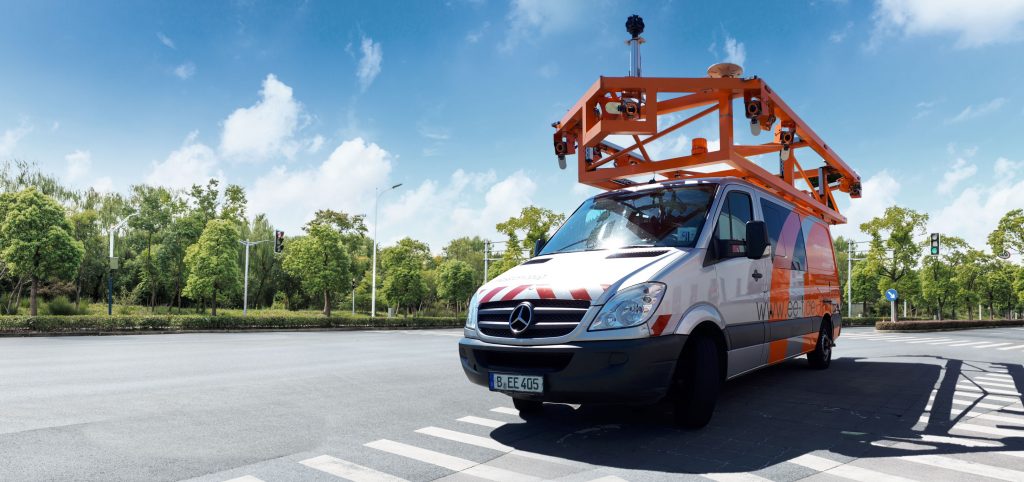 Fahrzeug für die Erfassung des Strassennetz in Gondelsheim
