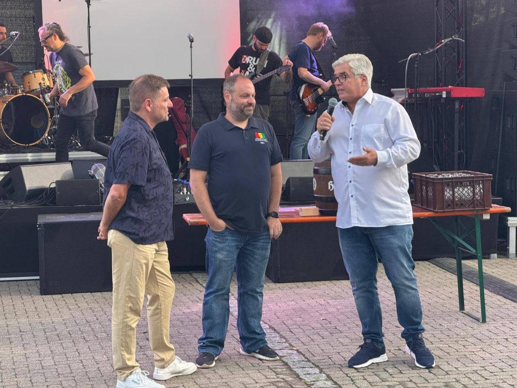 Bürgermeister Rupp und AGG Vorstand Marc Bürker