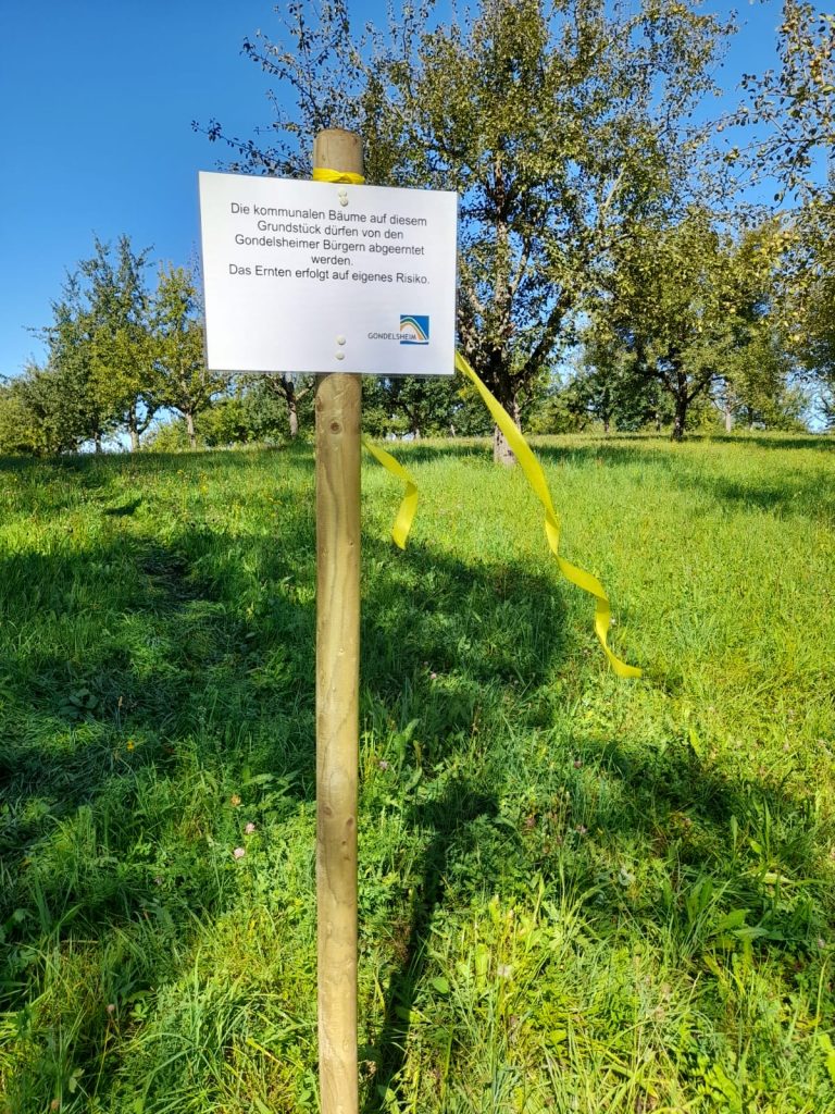 Hinweisschild Gelbes Band