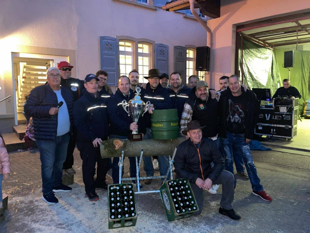 Wettsägen Gruppenbild der Sieger