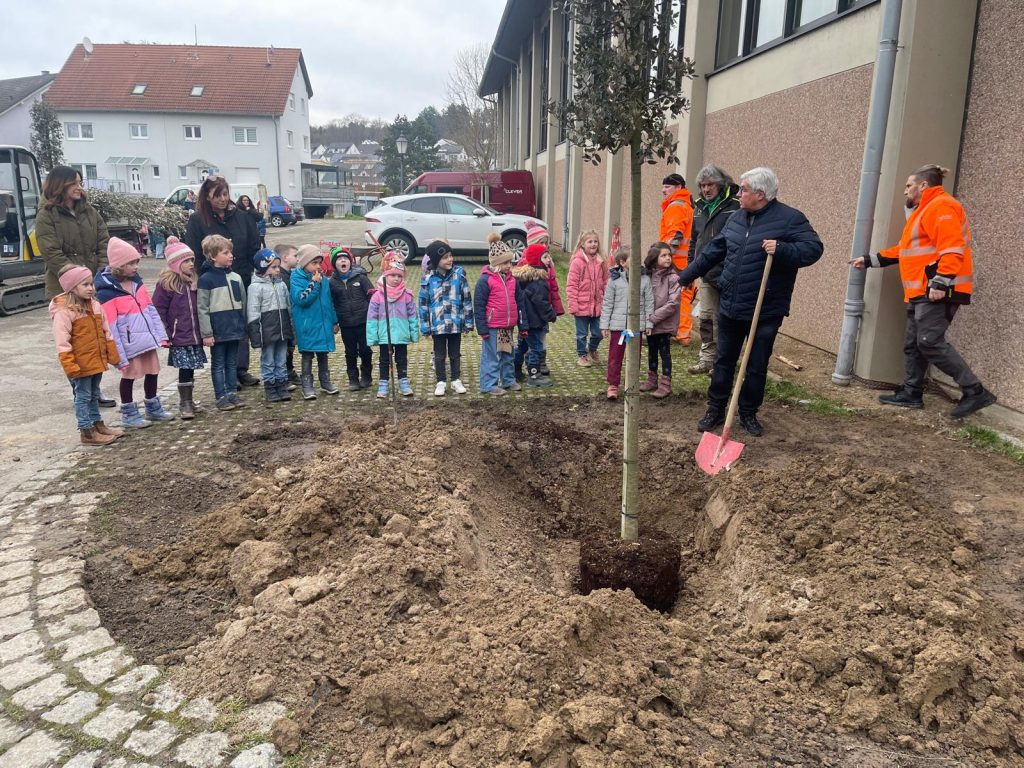 Bürgermeister-Baumpflanz-Challenge