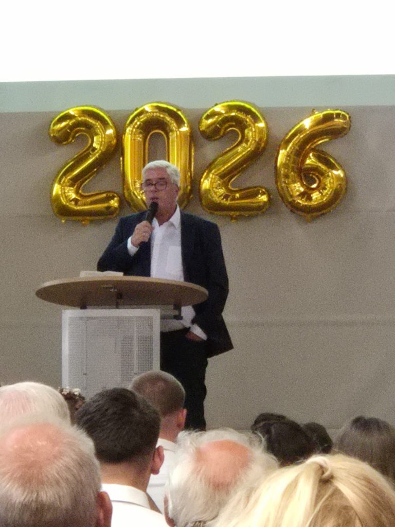 Bürgermeister Rupp bei der Abschlussfeier der KGMS