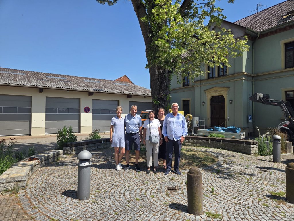 Bürgermeister Markus Rupp mit Familie Raetz