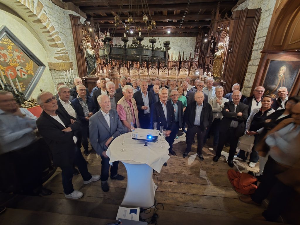 Ehemalige Kreisrätinnen, Kreisräte und Bürgermeister im Löwnthor